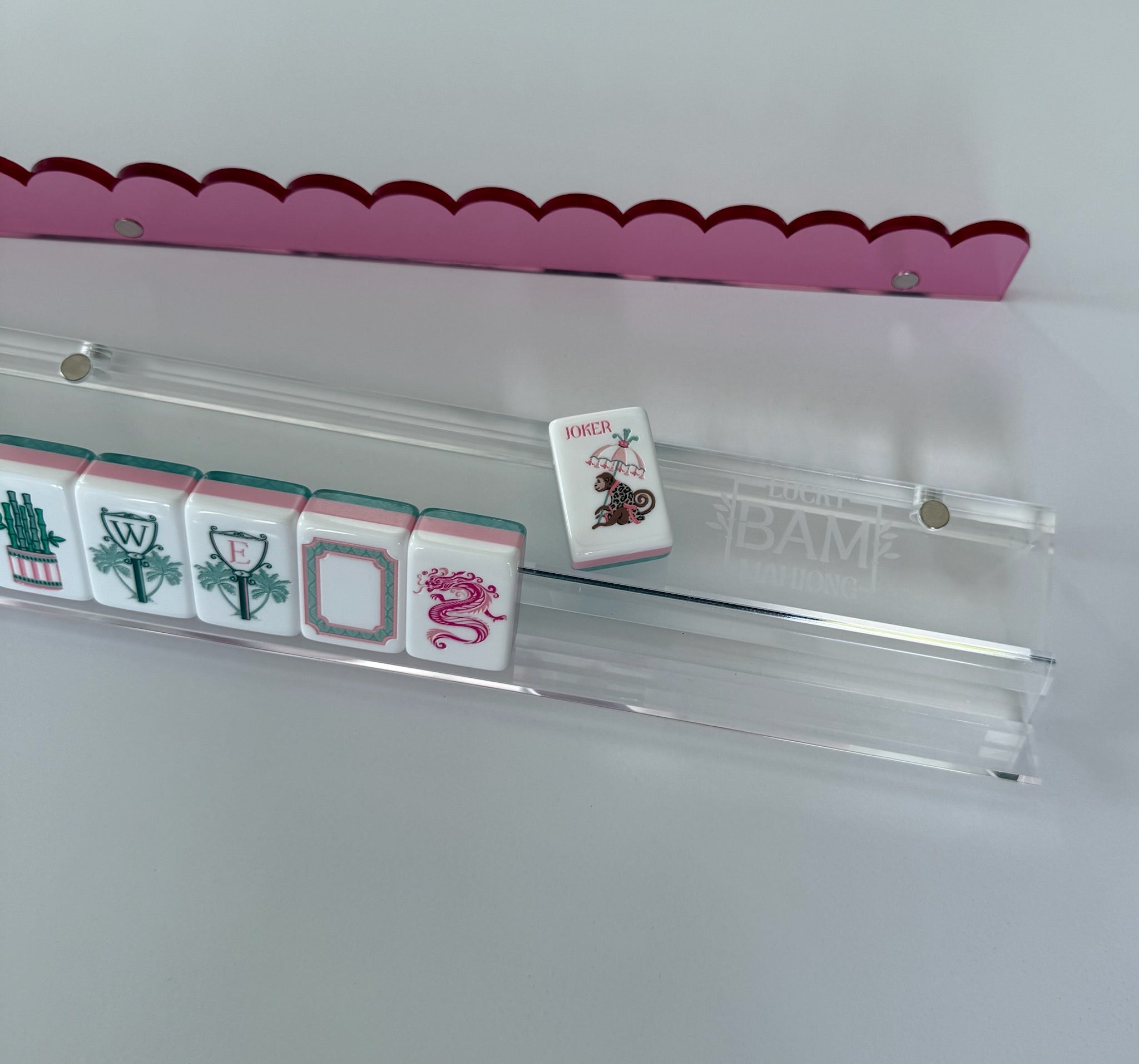 Clear Mahjong Rack Set with Pink Scalloped Pusher