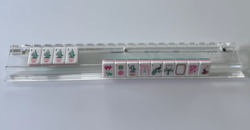 Clear Mahjong Rack Set with Clear Scalloped Pusher