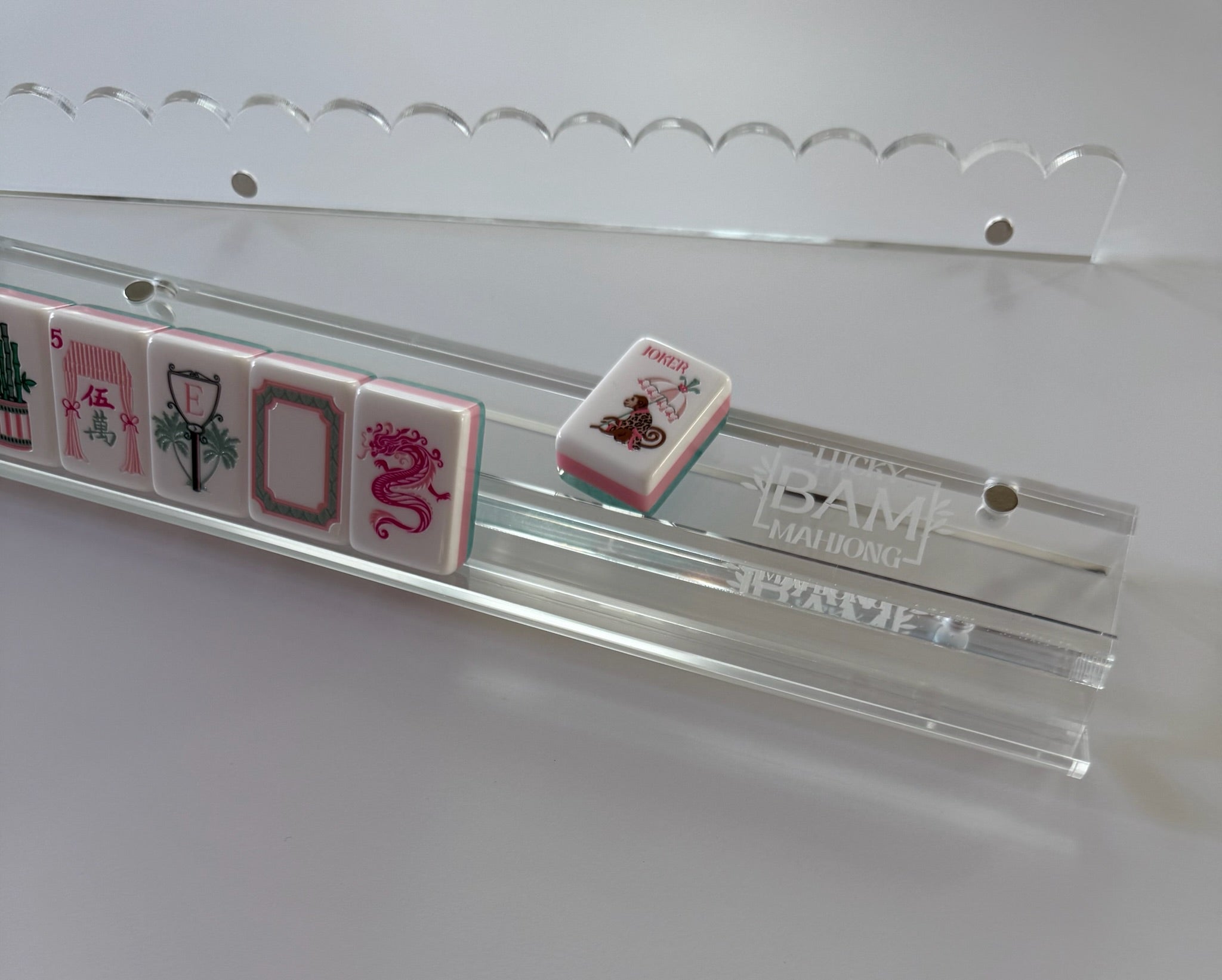 Clear Mahjong Rack Set with Clear Scalloped Pusher