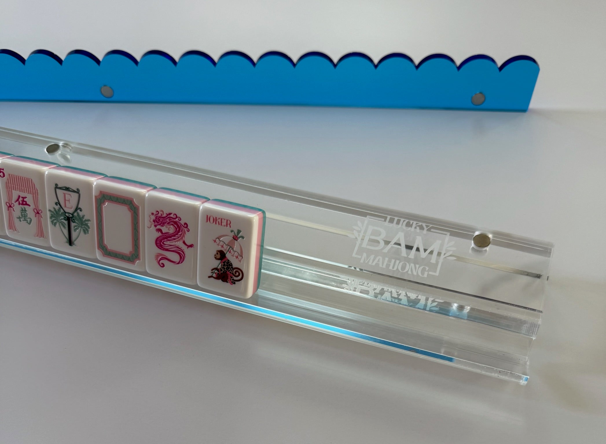 Clear Mahjong Rack Set with Blue Scalloped Pusher